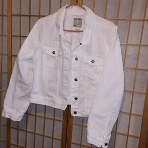 Old Navy White cotton jacket size XL  FLAW